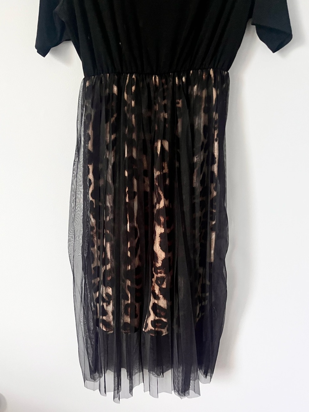 🎉DAZY Black Tulle Overlay Short Sleeve Leopard Print Midi Dress - Picture 16 of 16